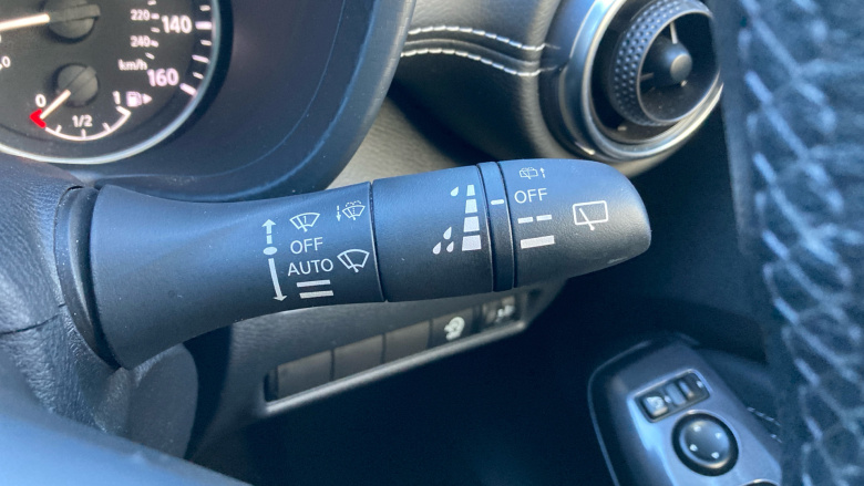 Nissan Juke 1.0 DiG-T 114 Tekna 5dr Petrol Hatchback